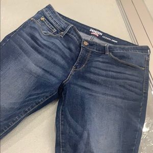 Crop Levi’s